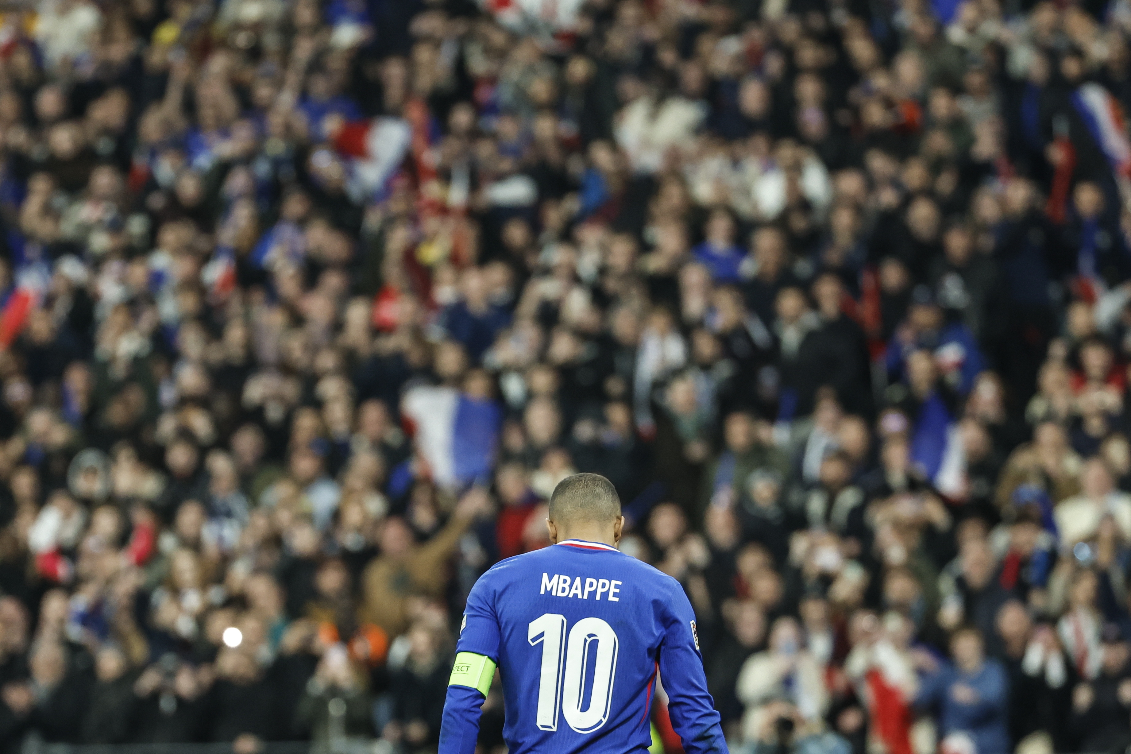 欧国联半决赛:球队战术调整备受关注 欧国联半决赛:球队战术调整备受关注