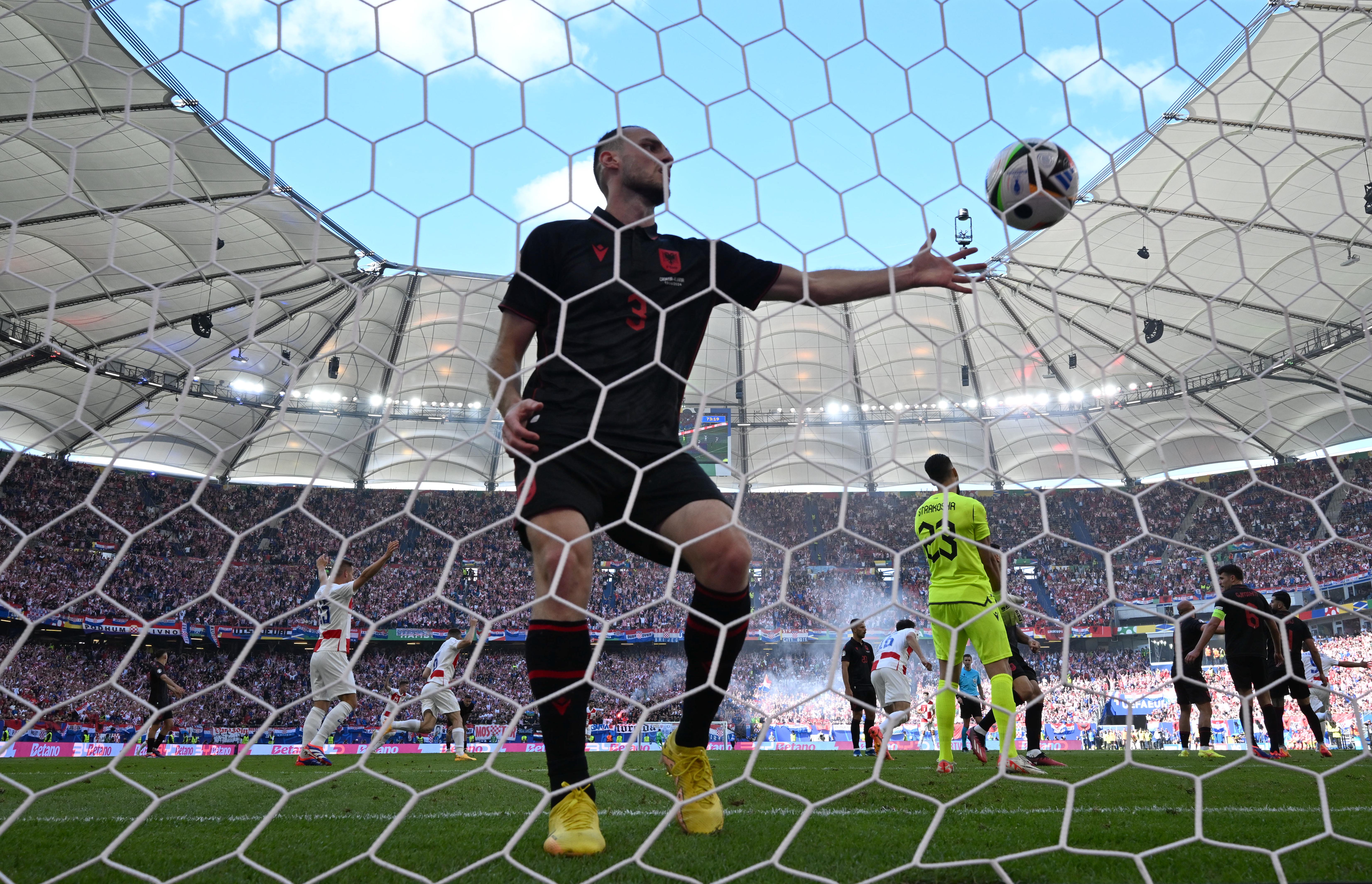 克罗地亚战平俄罗斯,保住小组榜首 克罗地亚战平俄罗斯,保住小组榜首